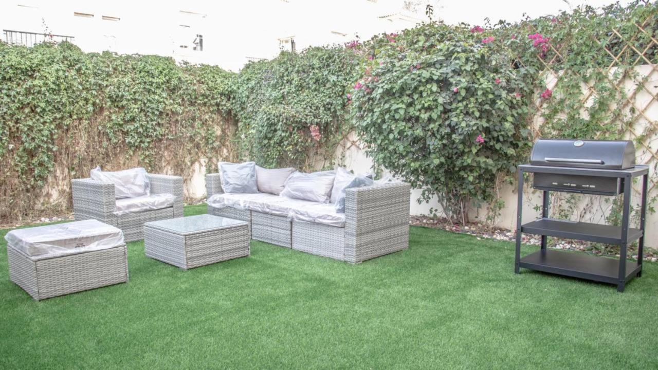Villa Cozy With Private Garden & Bbq *