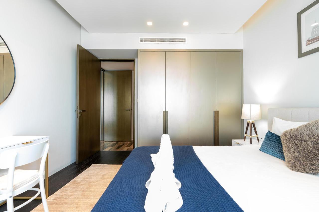 White Sage - Fendi With Full Palm Jumeirah View Apartment Dubai