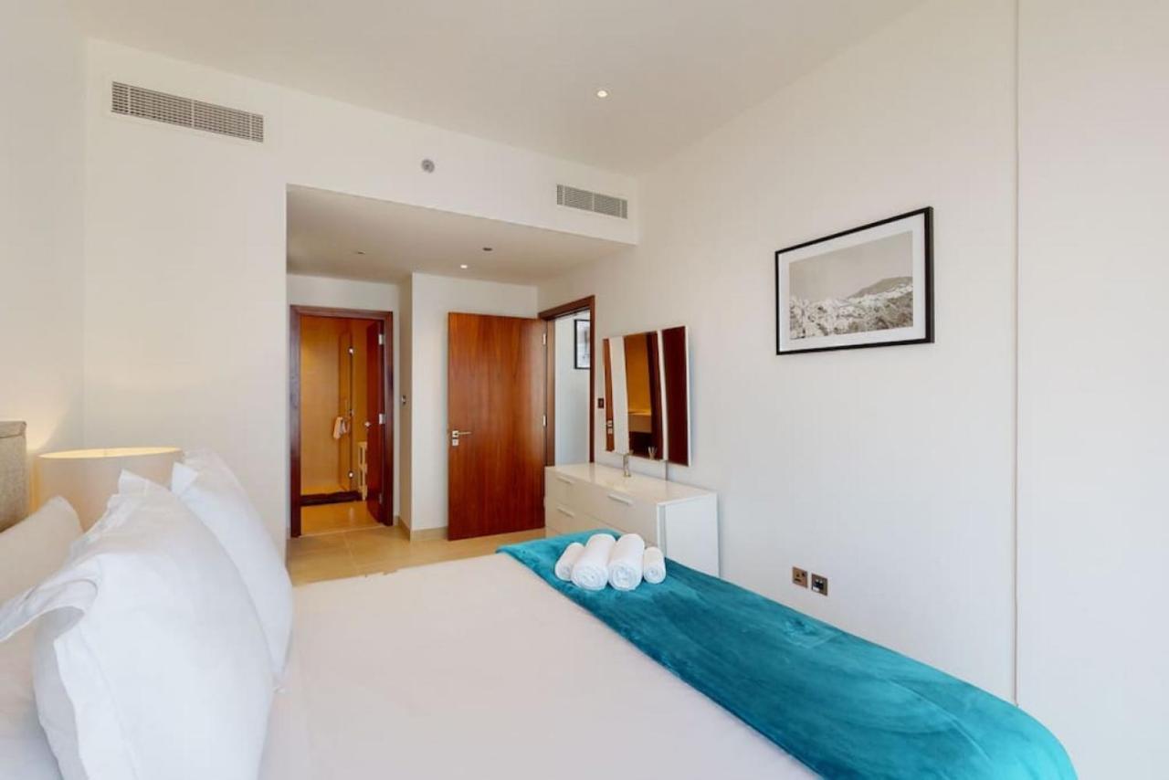 Marina Gate 1, Marina - Chic One Bedroom Apartment Dubai