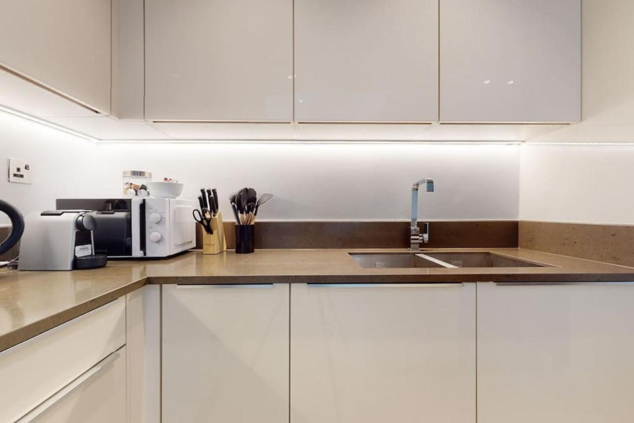 Marina Gate 1, Marina - Chic One Bedroom Apartment *