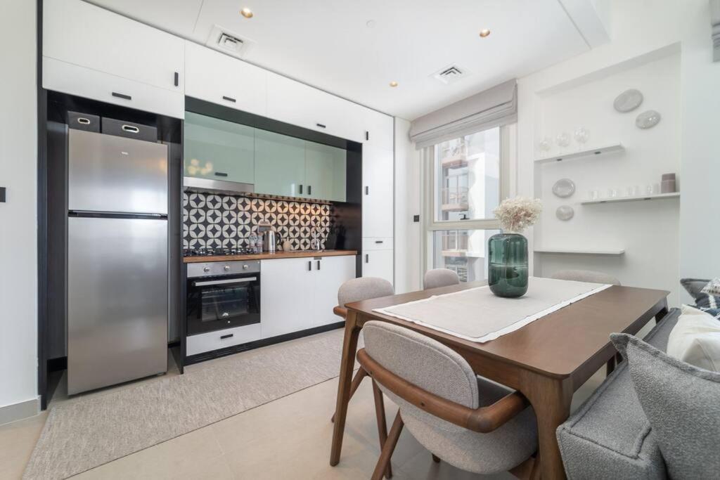 Apartment Cozy 2bd - Work In Style Dubai