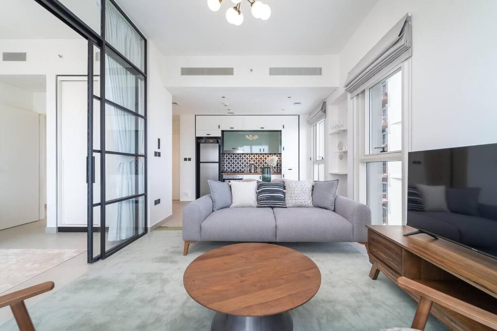 Apartment Cozy 2bd - Work In Style Dubai