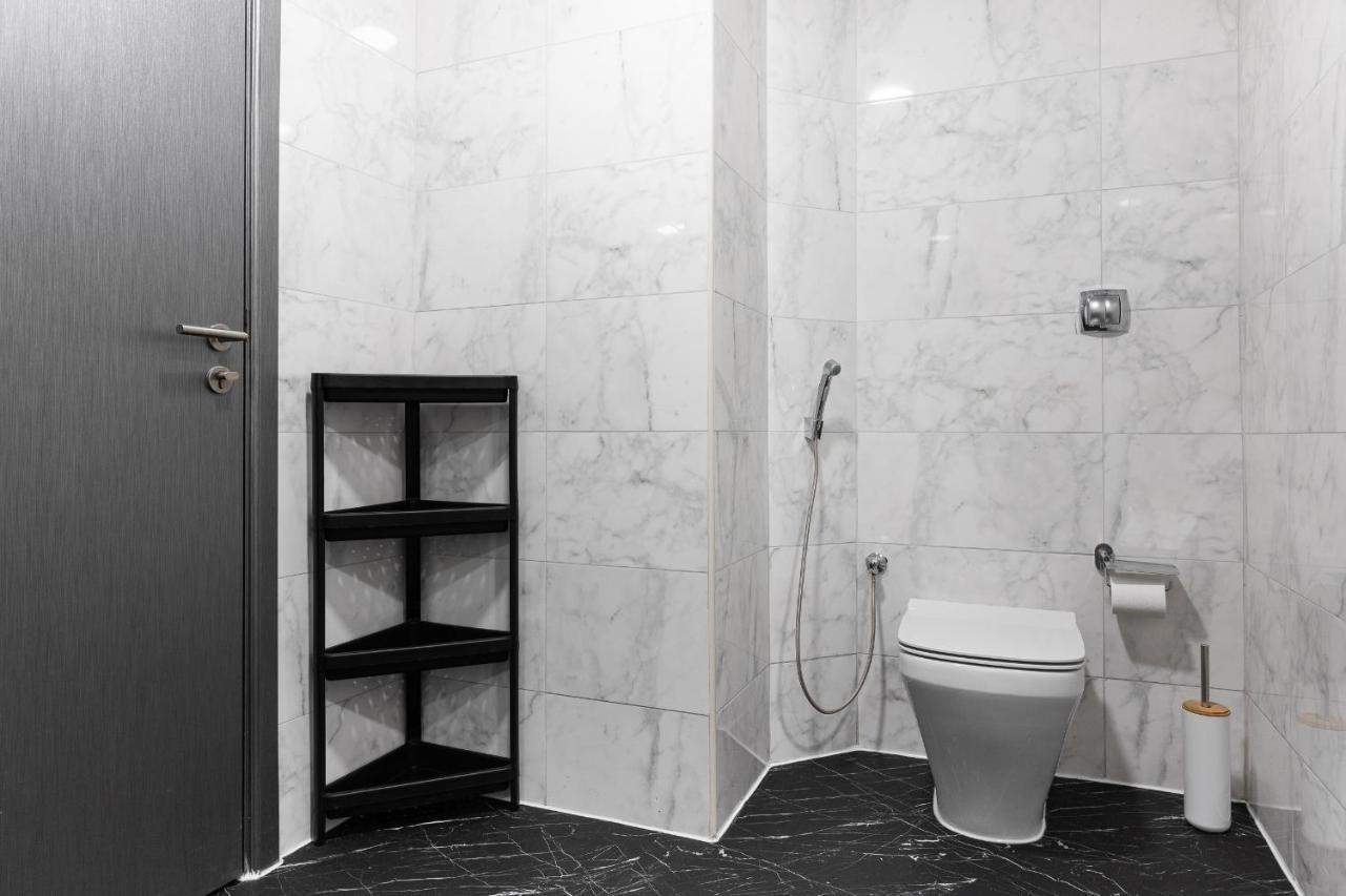 Exclusive Marina With Private Jacuzzi Apartment *