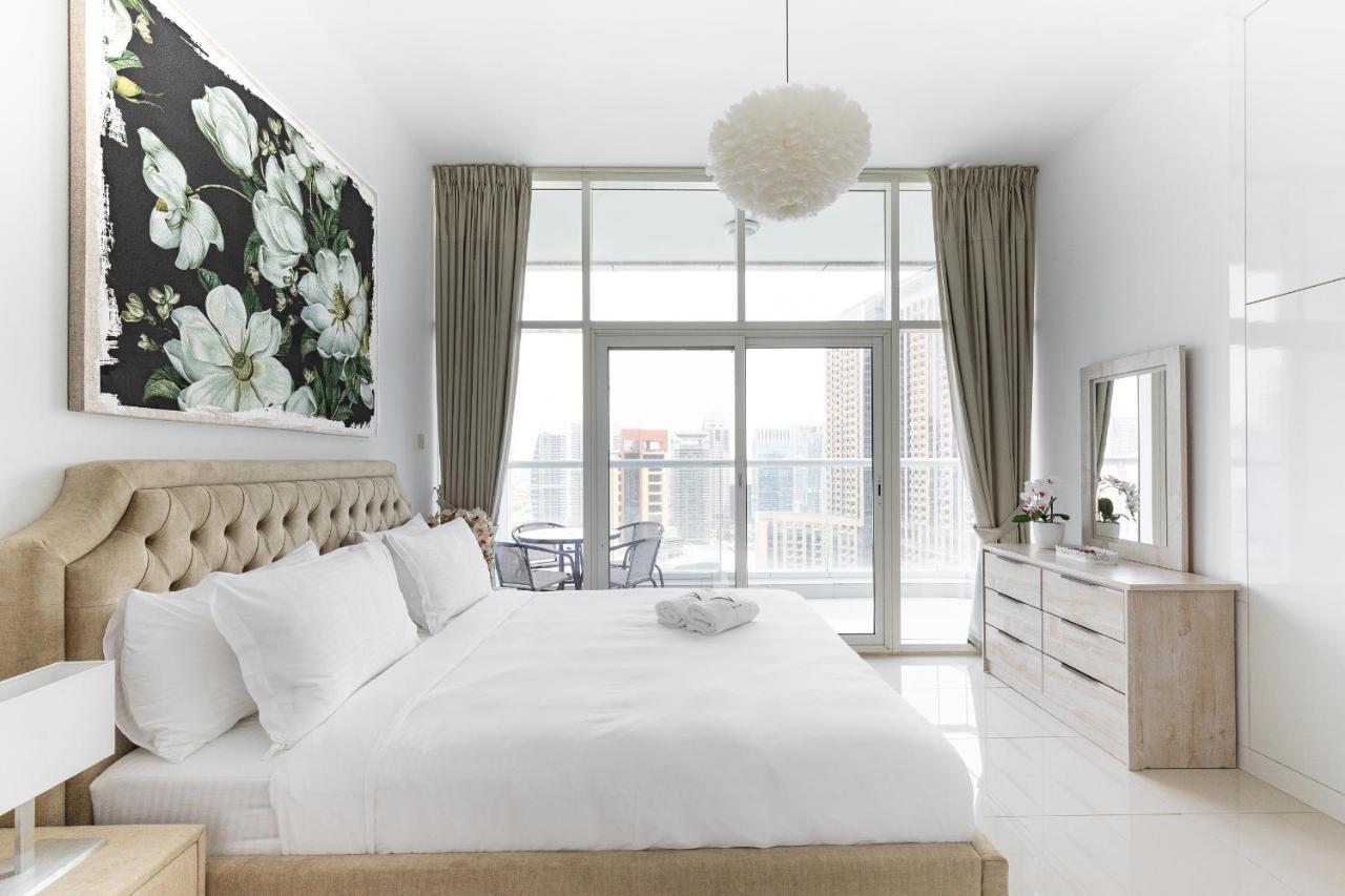 Apartment Exclusive Marina With Private Jacuzzi Dubai