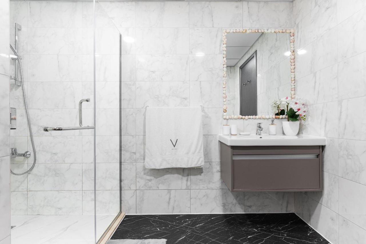Apartment Exclusive Marina With Private Jacuzzi Dubai
