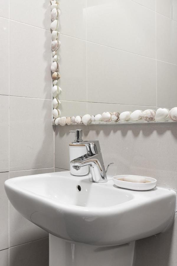 Exclusive Marina With Private Jacuzzi Apartment *