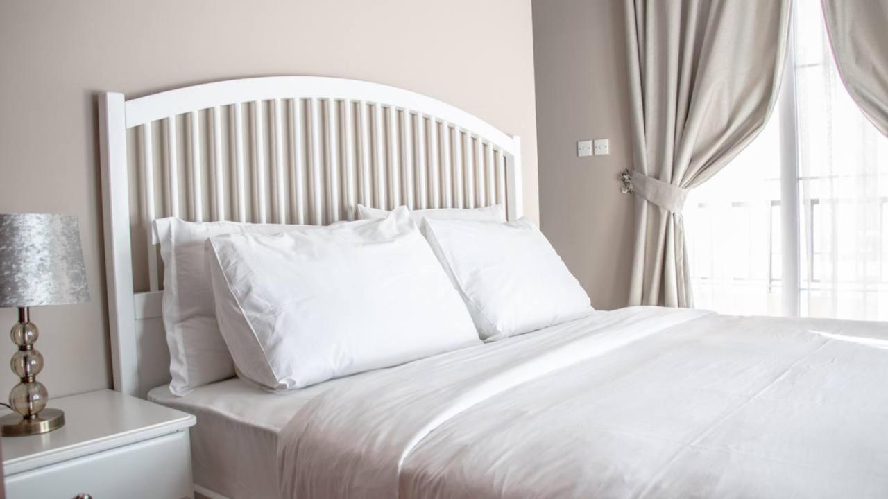 Cozy With Private Garden & Bbq Dubai