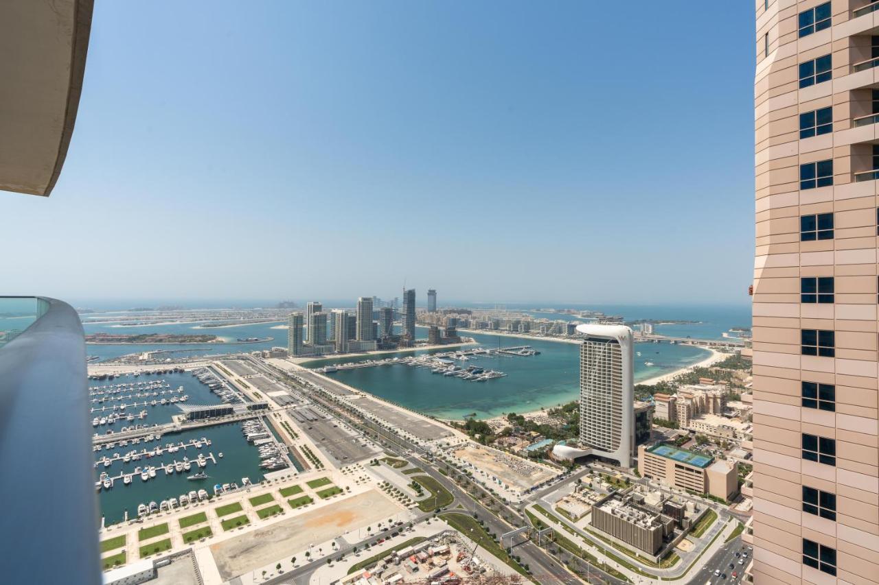 White Sage - Fendi With Full Palm Jumeirah View Dubai
