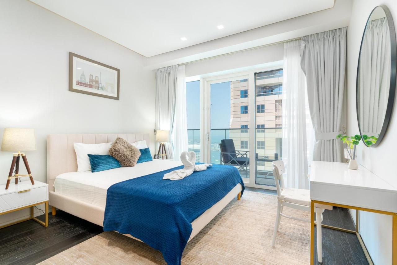 Apartment White Sage - Fendi With Full Palm Jumeirah View Dubai