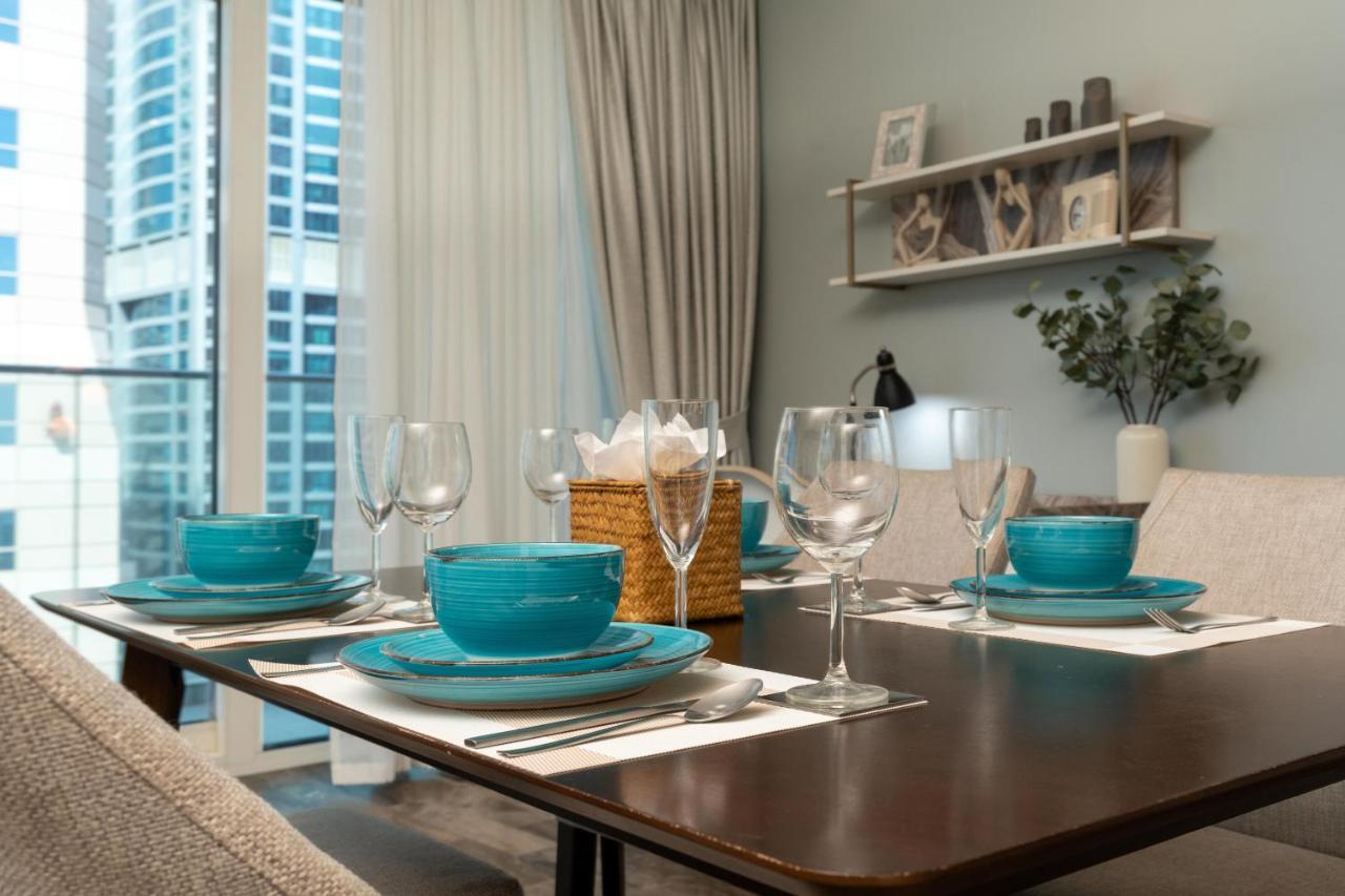 White Sage - Fendi With Full Palm Jumeirah View *