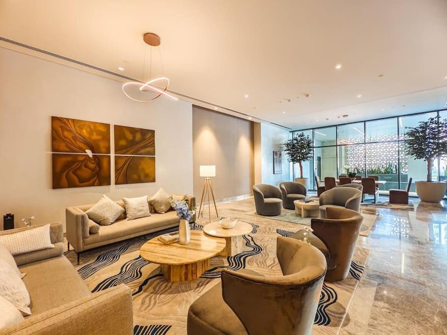 Downtown Decadence : A 1br Urban Sanctuary Apartment *