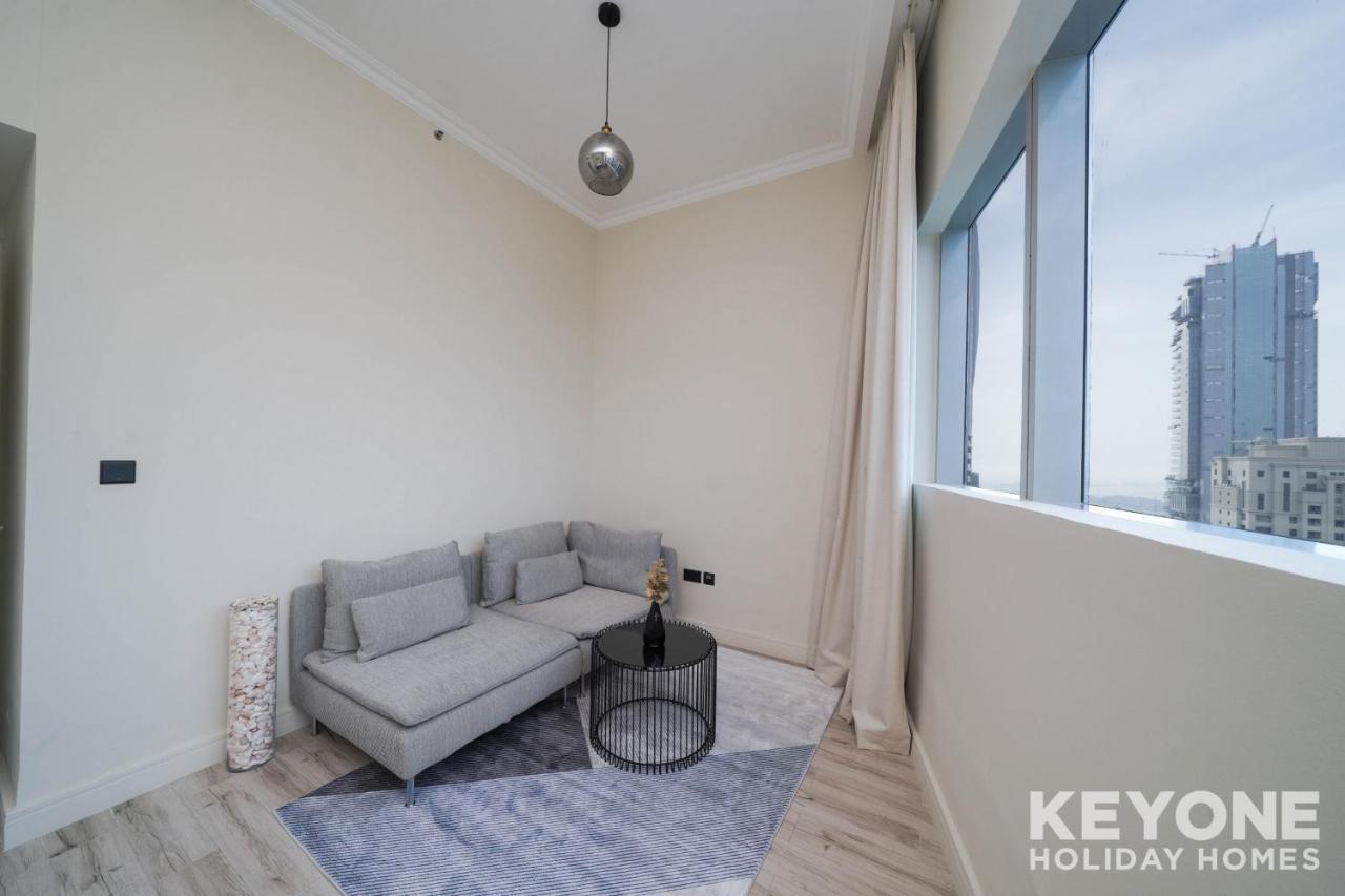 Daire Contemporary Two Bedroom With Full Marina View Dubai