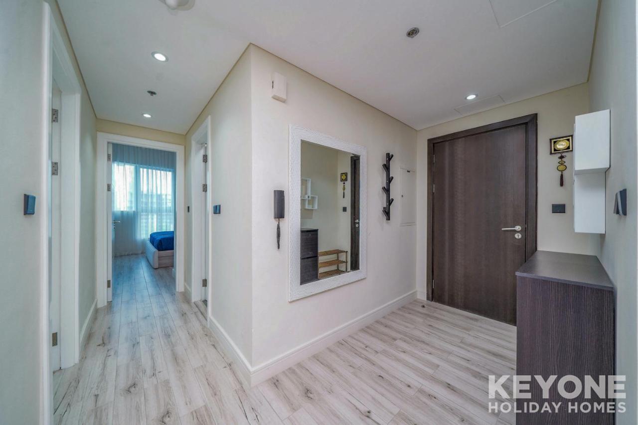 Contemporary Two Bedroom With Full Marina View Daire Dubai