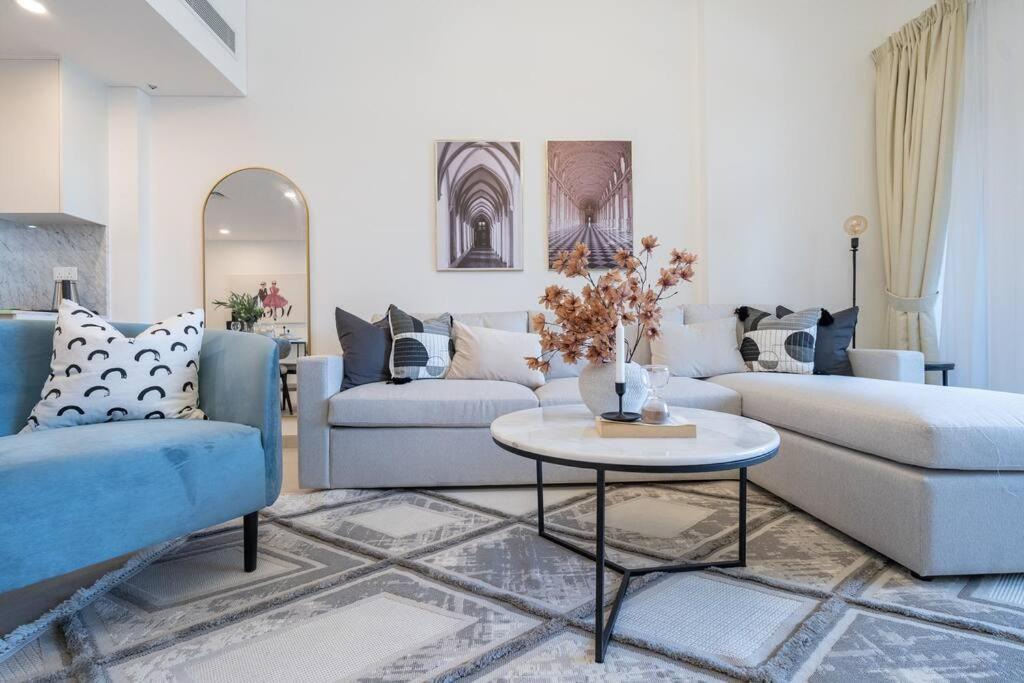Vogue Jumeirah Living - Near Burj Al Arab & Apartment