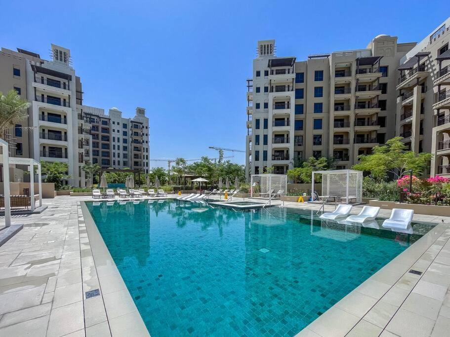 Vogue Jumeirah Living - Near Burj Al Arab & Apartment Dubai