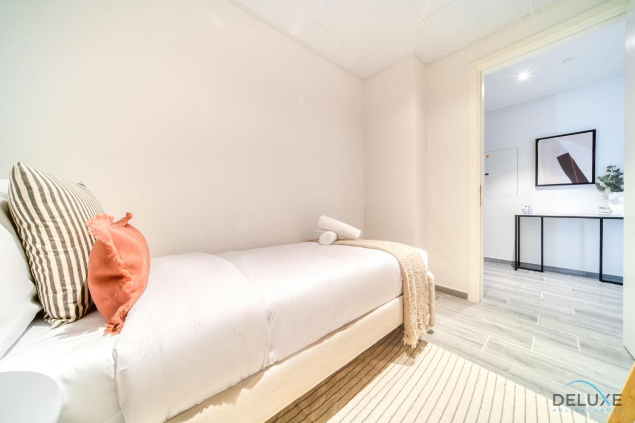 Placid 2br With Assistant At Mesk 1 Midtown Production By Deluxe Homes Apartment *