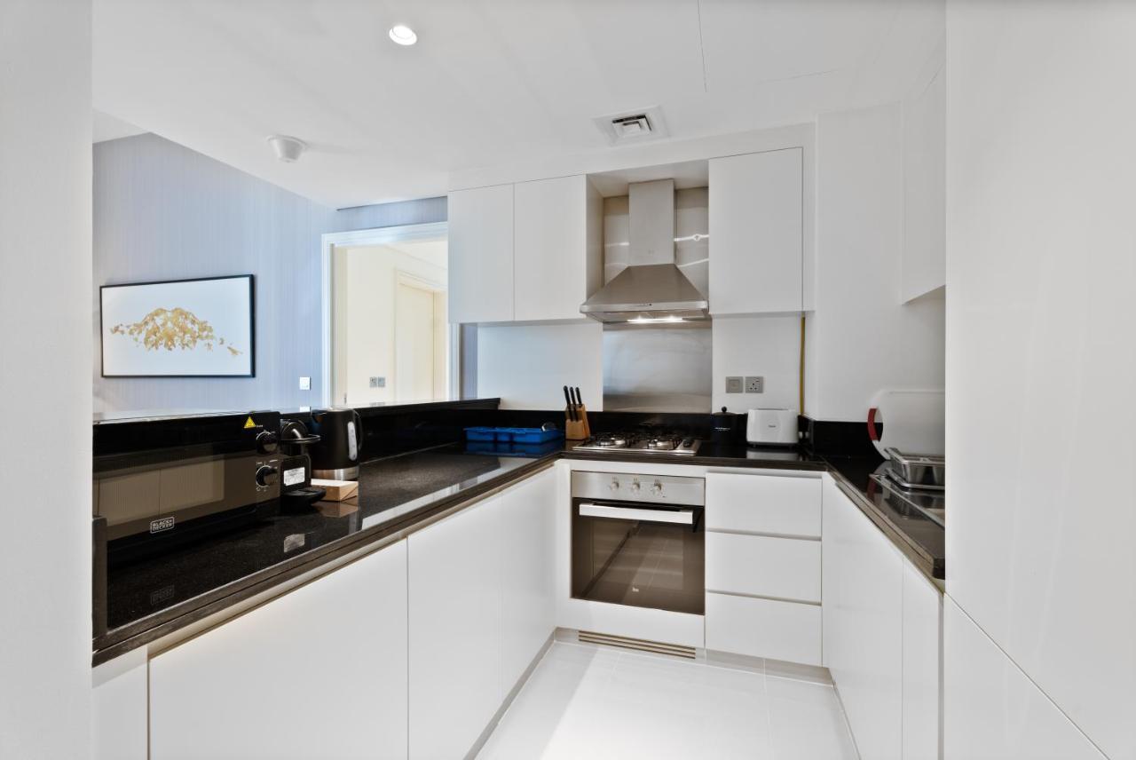 Apartment Aliving Luxury 1br Avanti Towers Business Bay *