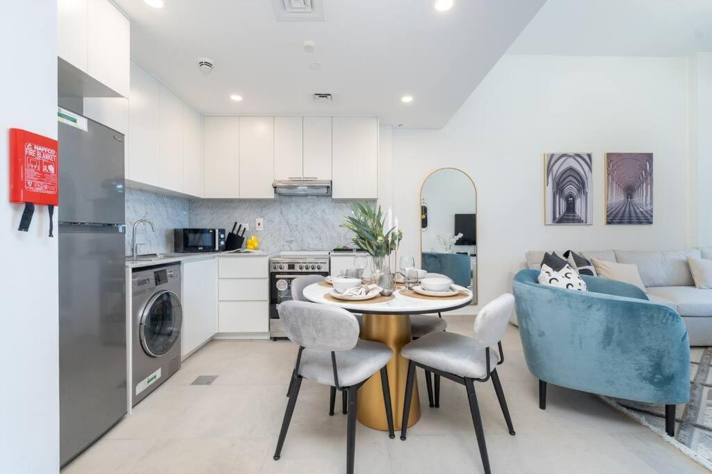 Vogue Jumeirah Living - Near Burj Al Arab & *