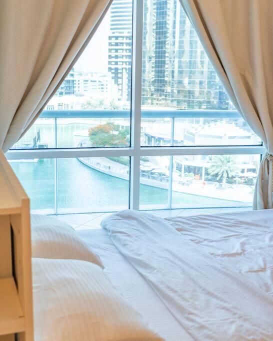 Breathtaking Lake View In Jlt Metro Cluster Daire Dubai