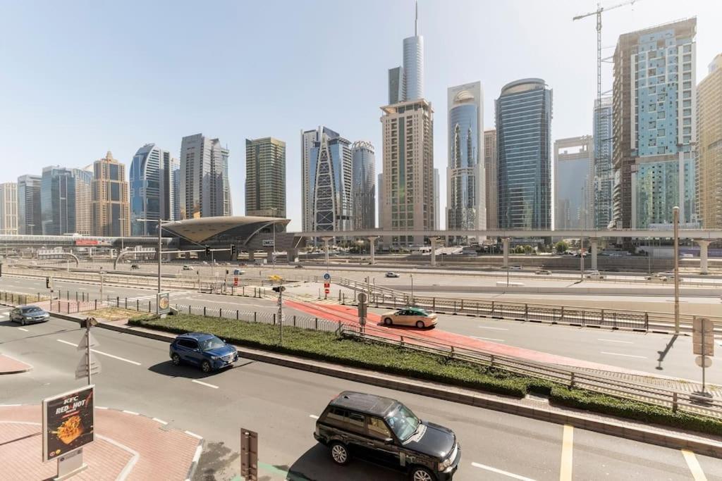 Near & Metro * Dubai