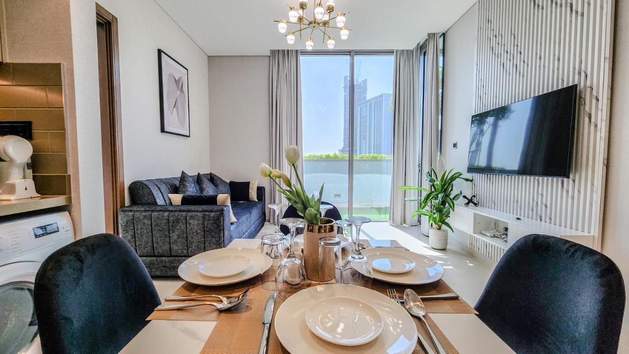 Apartment By Latinem Luxury 1br Study Cv B112 Near Burj Khalifa