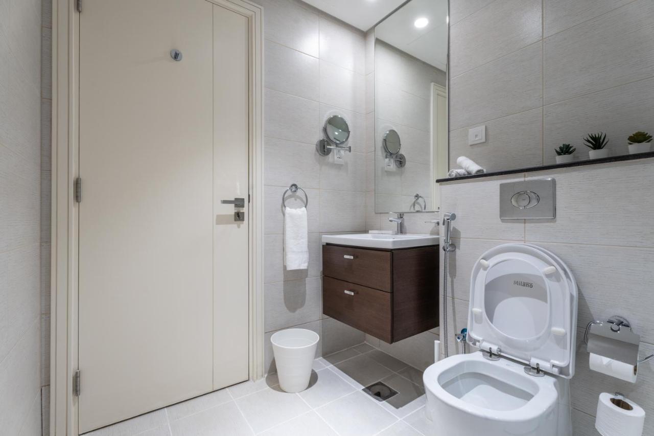Apartment Aliving Luxury 1br Avanti Towers Business Bay *