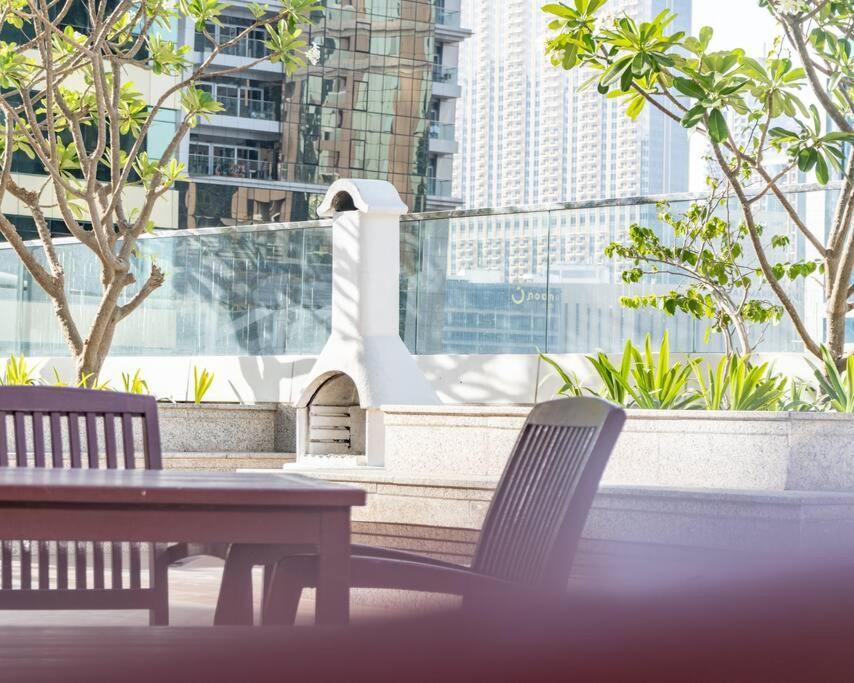 Breathtaking Lake View In Jlt Metro Cluster Daire *