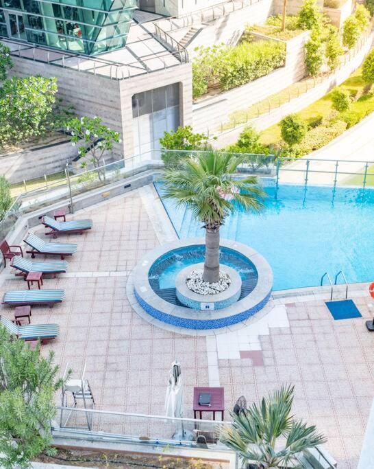 Breathtaking Lake View In Jlt Metro Cluster Daire
