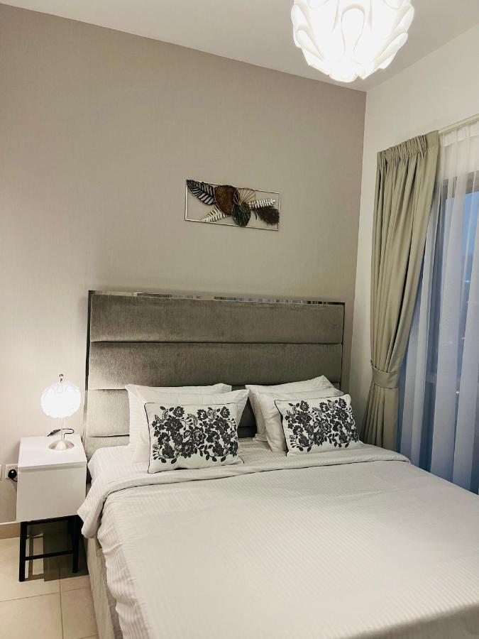 Ina Homes-blvd 2bhk Near Burj Khalifa * Dubai