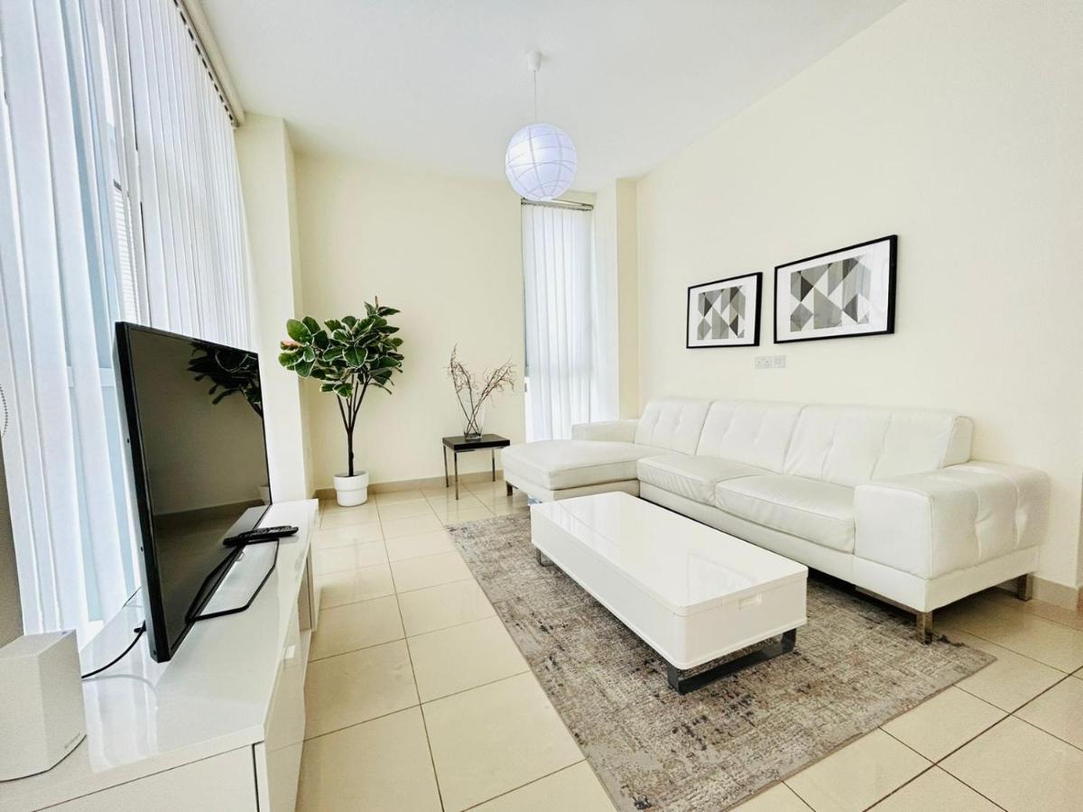 Apartment Spacious 2br With Central Location At Standpoint Tower *