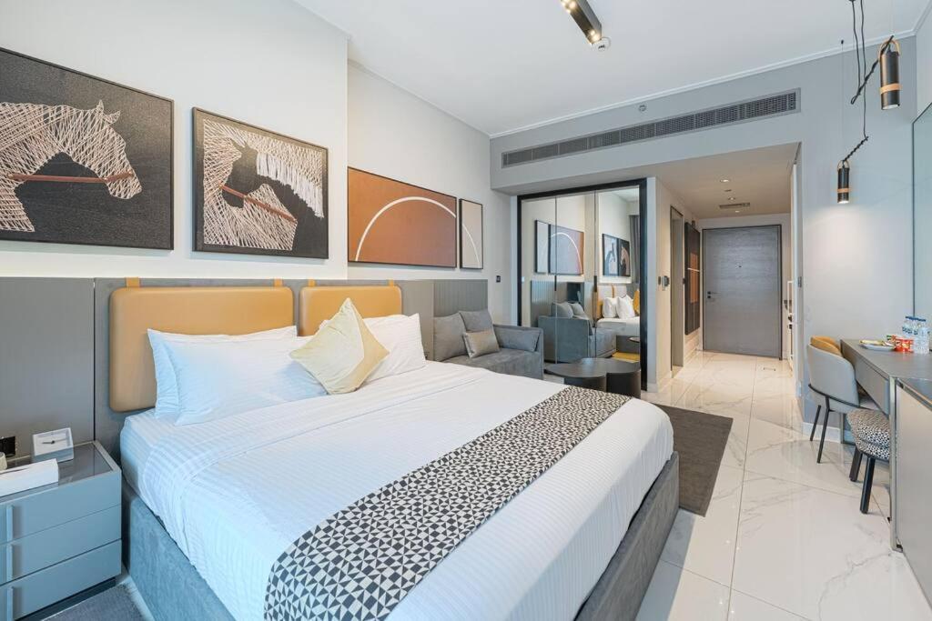 Luxury Mag 318 In The Heart Of Business Bay Dubai