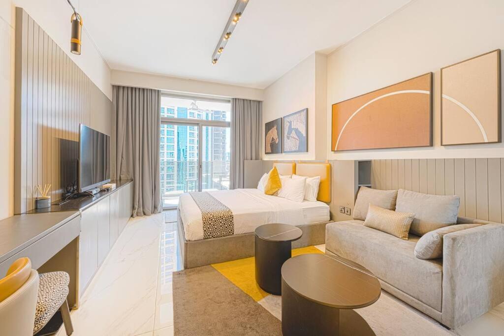 Luxury Mag 318 In The Heart Of Business Bay