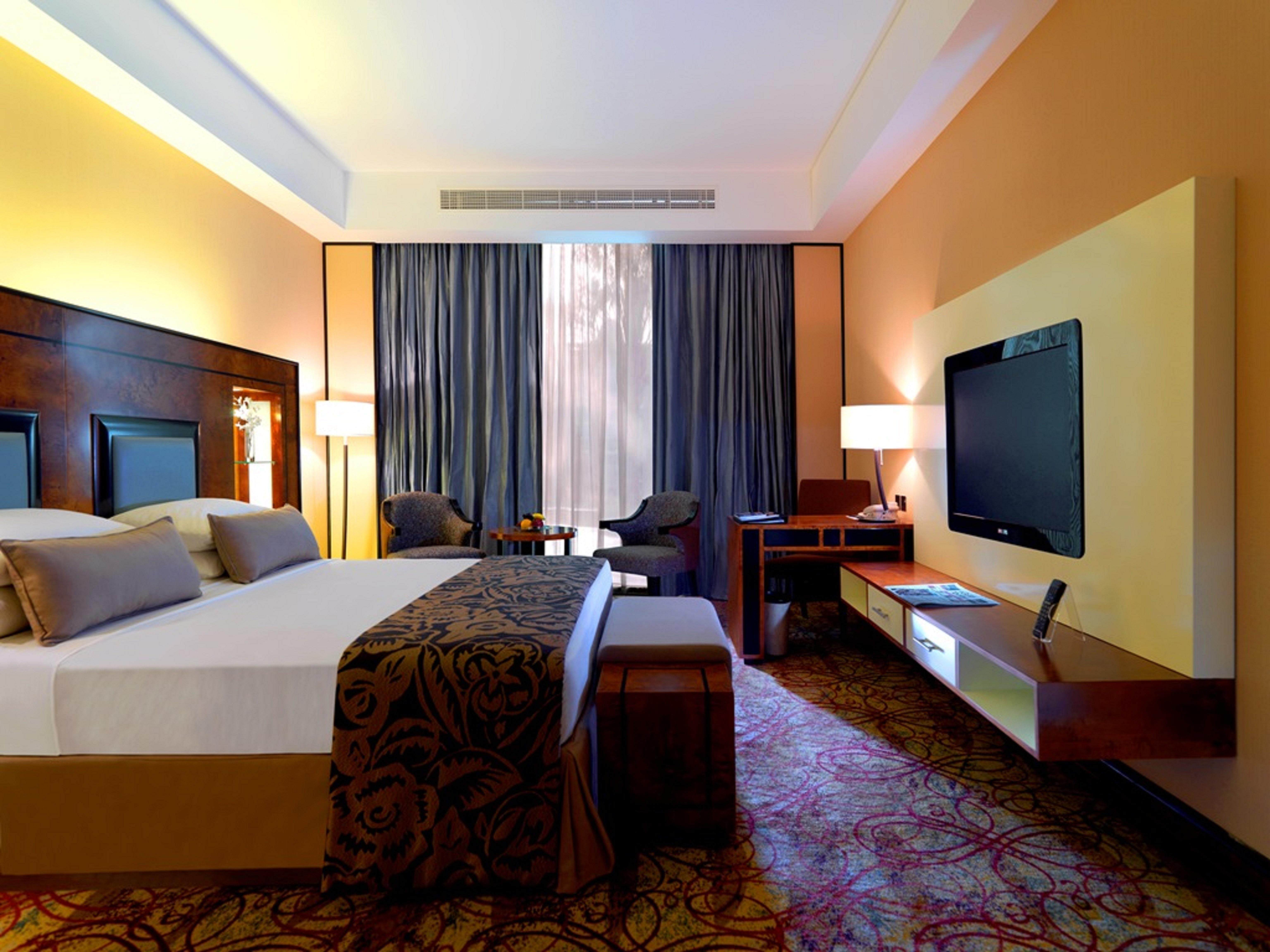 Millennium Airport Hotel 4*