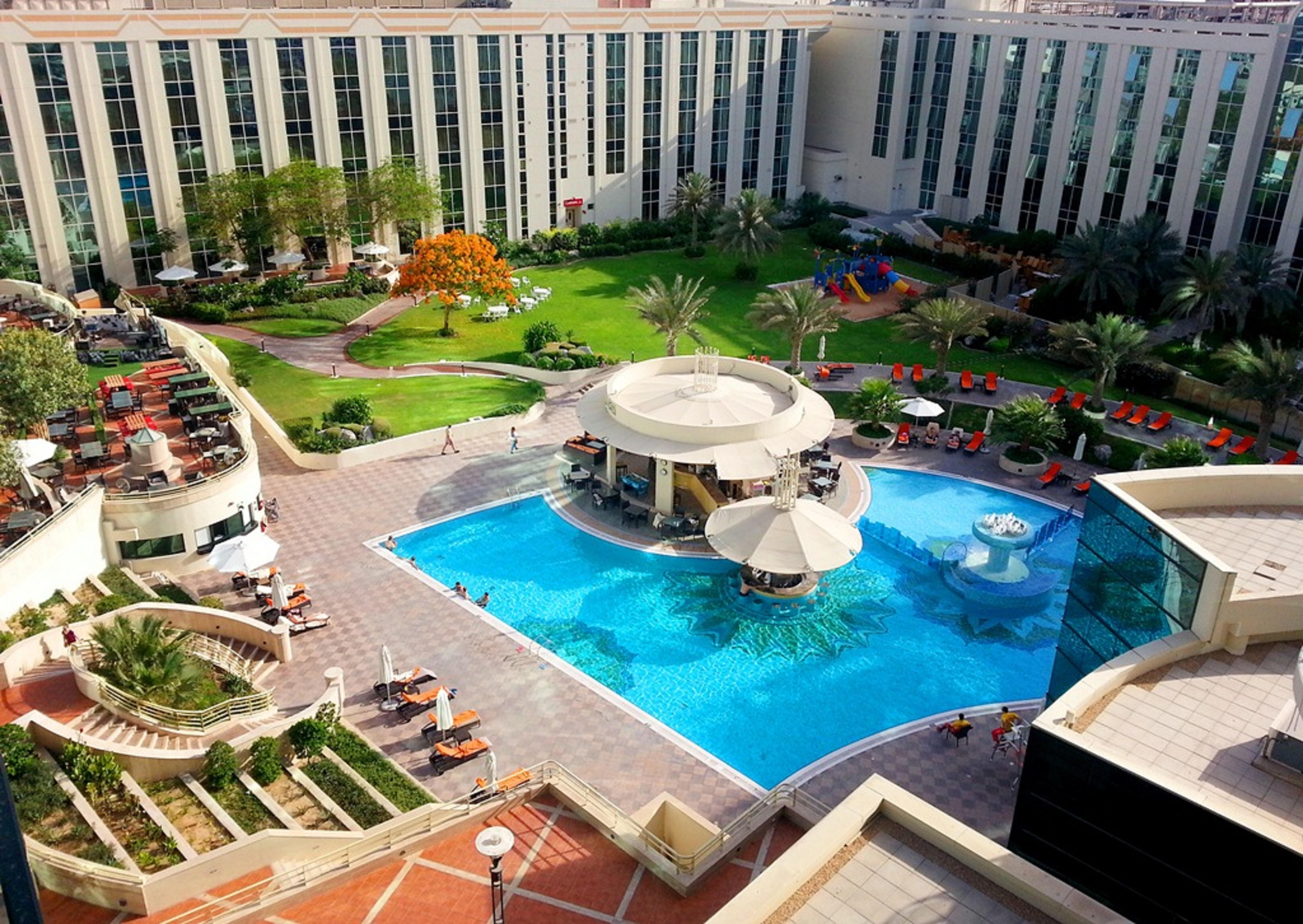 Hotel Millennium Airport 4*