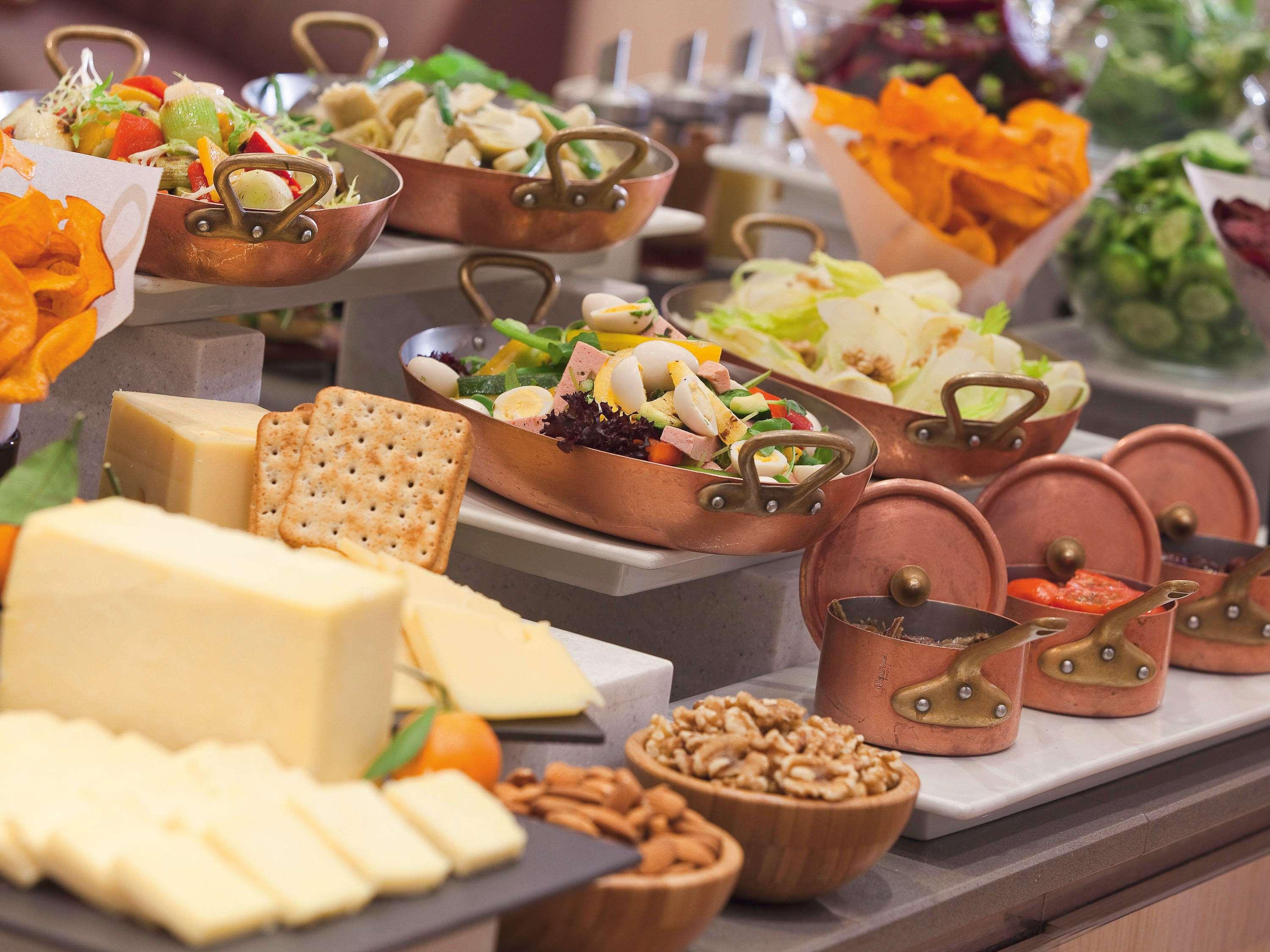 Moevenpick & Bur Hotel Dubai