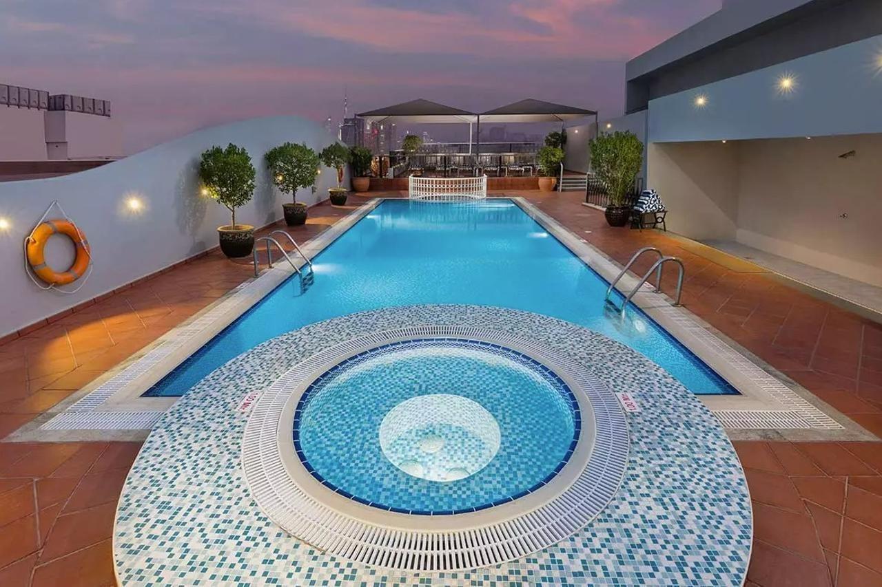Savoy Crest Aparthotel, Bur Aparthotel