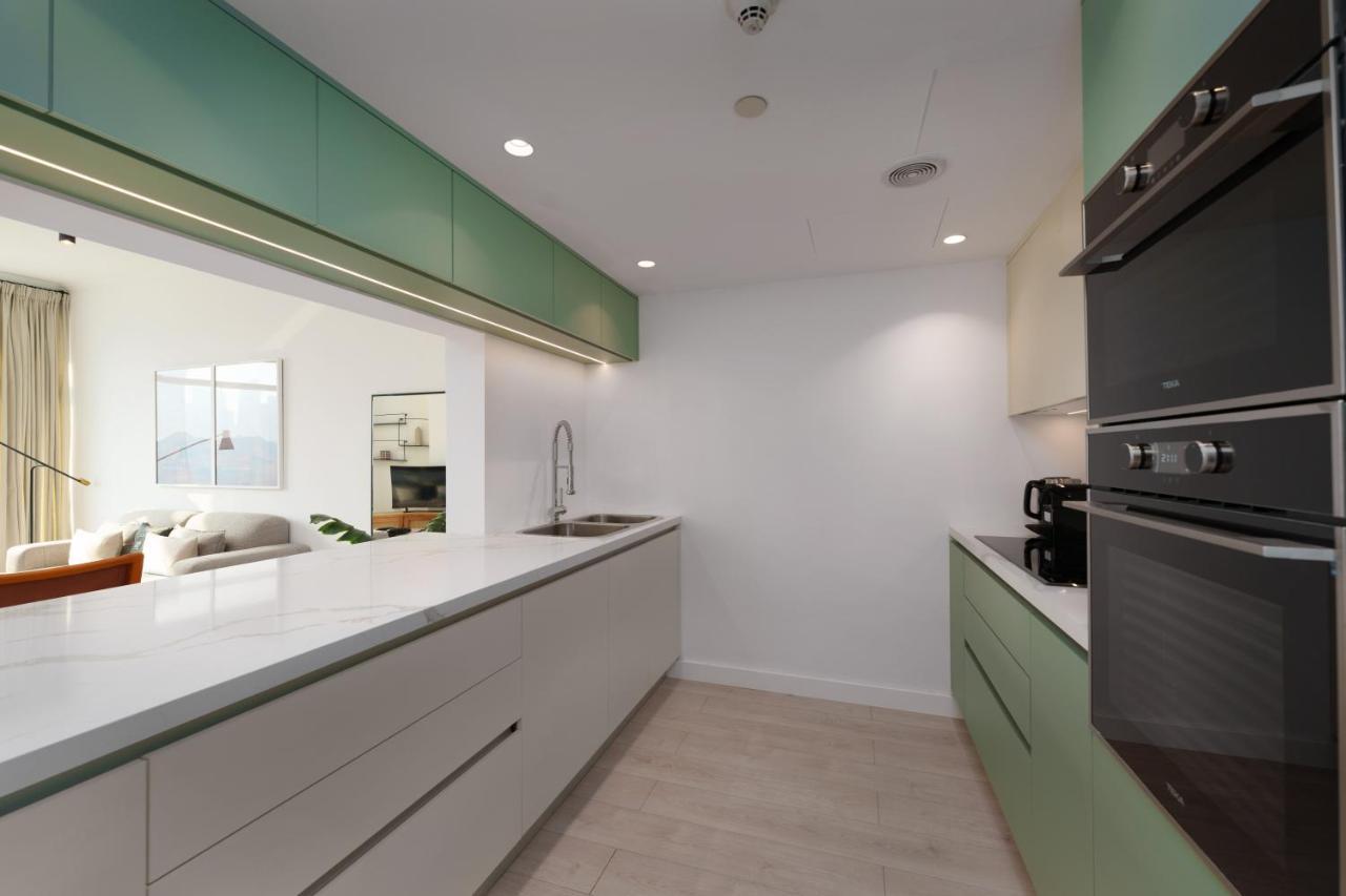 Daire Maison Privee - Modern Chic Apt With Spectacular Downtown Views *