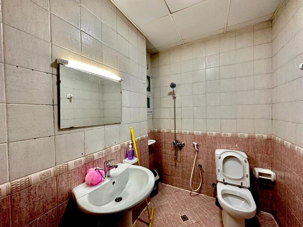 Hostel New World Near Adcb Metro Station Dubai