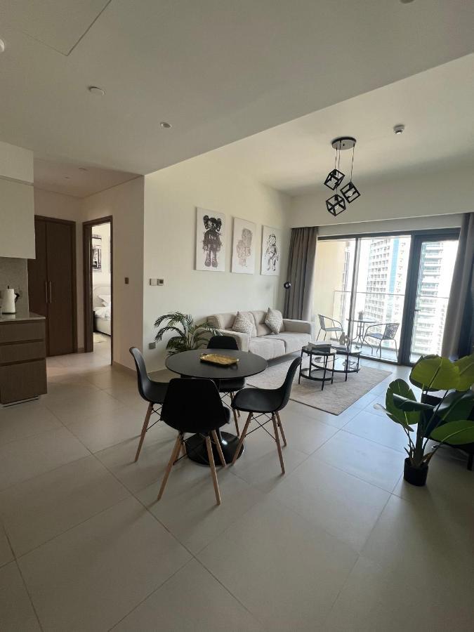 Burj Royale - Luxurious Near Burj Khalifa & Mall *
