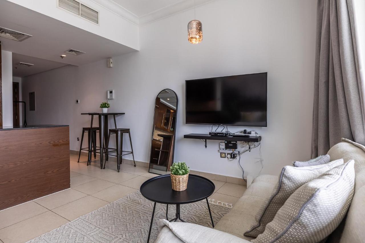 Spacious In Downtown I 8 Boulevard Walk * Dubai