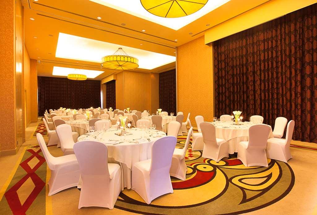 Otel Oaks Ibn Battuta Gate