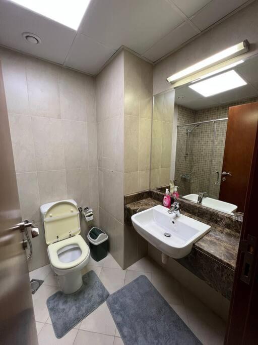 Stylish 1-bedroom In Jvc Apartamento