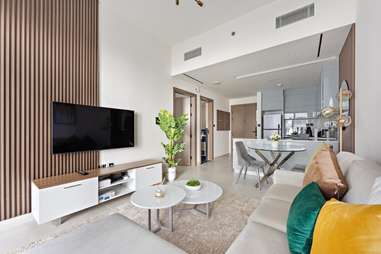 Welhome - Contemporary 1br In Binghatti Canal & Burj Views