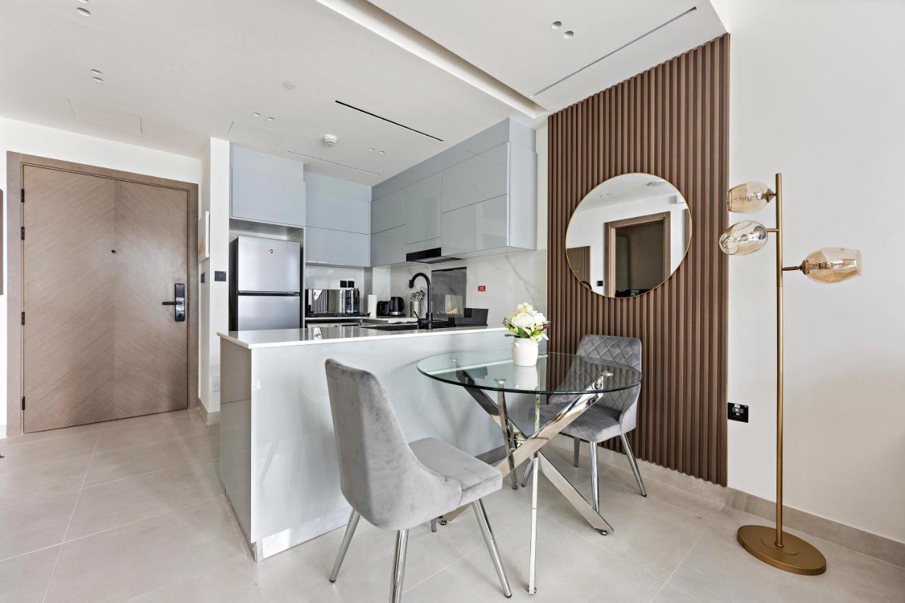 Welhome - Contemporary 1br In Binghatti Canal & Burj Views *