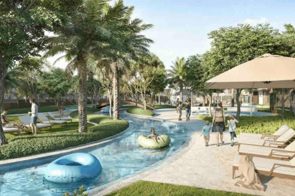 * Dweller * Family Tranquil Sleeps 8 Villa Dubai