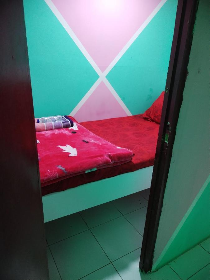 Sharaf Dg Metro Partition Private Very Very Small - Flat 39-01# Dubai