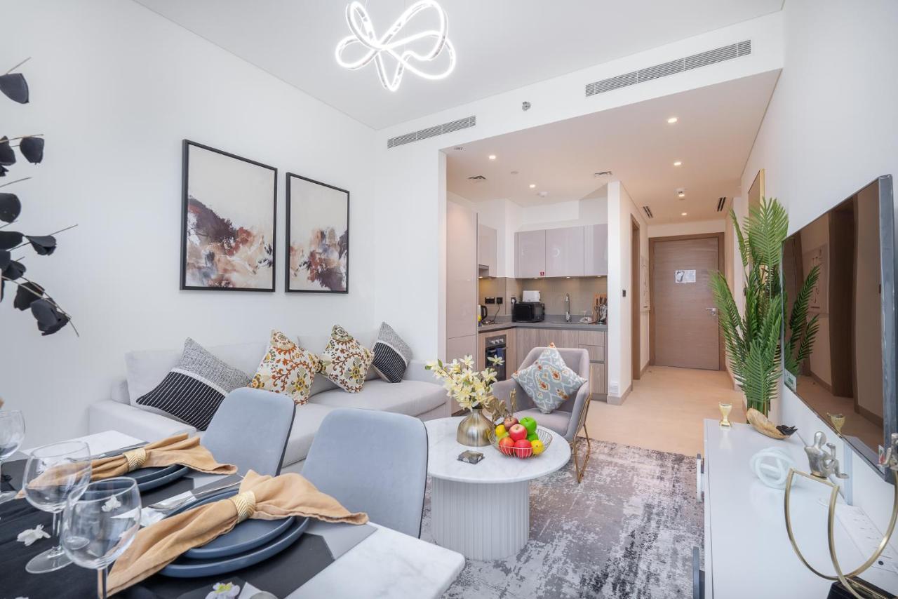 Vogue Sobha Hartland Lush Oasis Near Downtown *