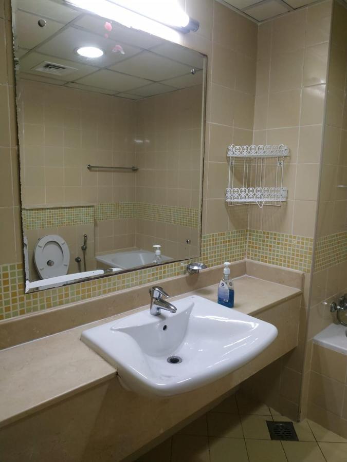 Hostel Ruby Star F 4 R 2-3 Dubai