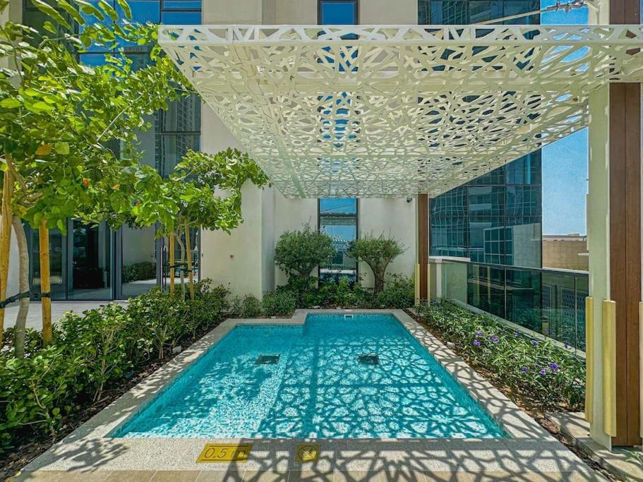 Higuests - Beautiful 2br On 35th Floor With Amazing City View * Dubai