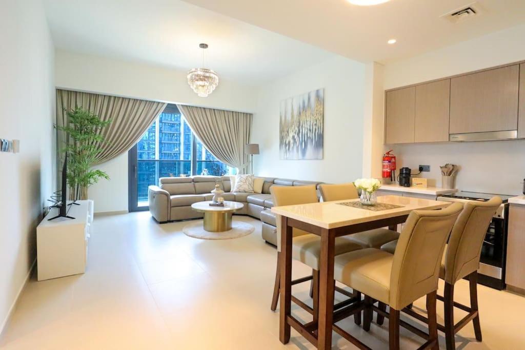 Higuests - Beautiful 2br On 35th Floor With Amazing City View * Dubai